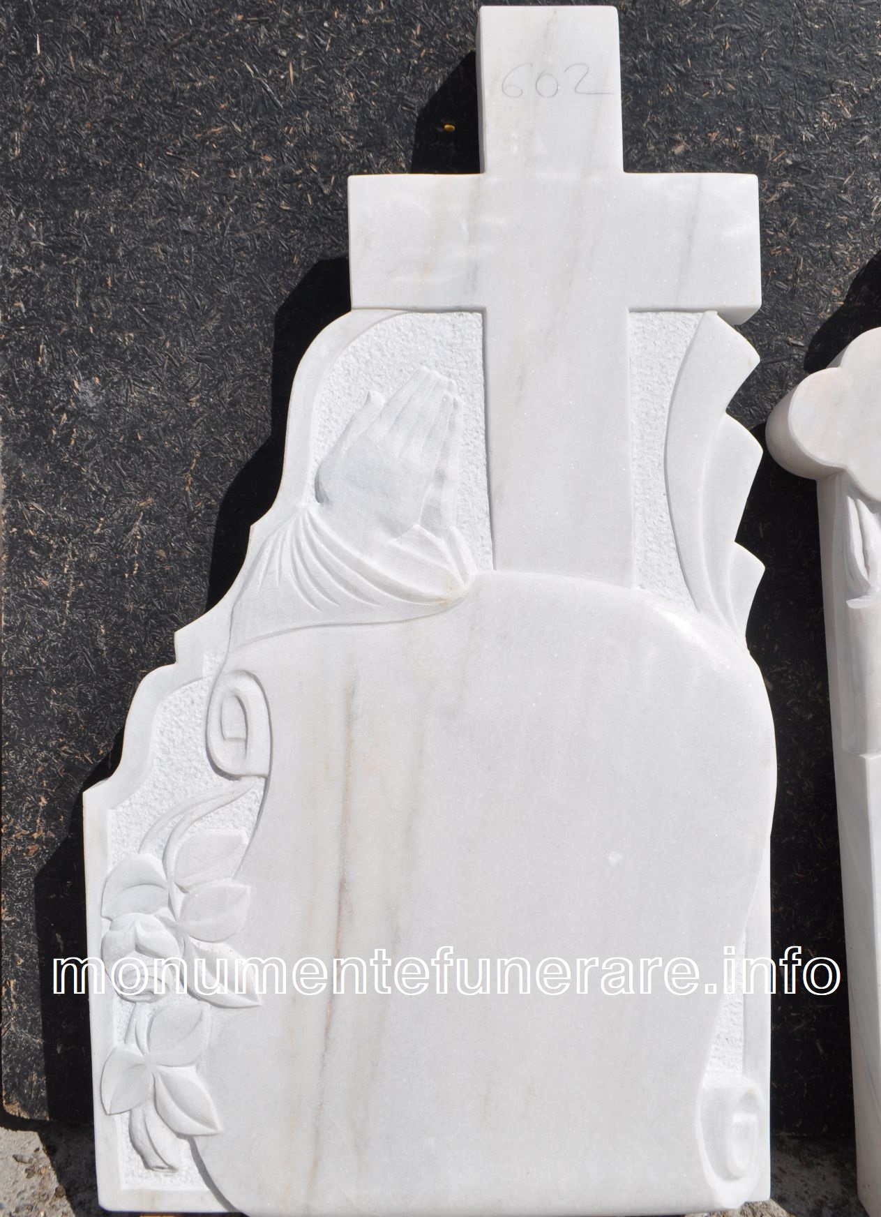 monument funerar model 602