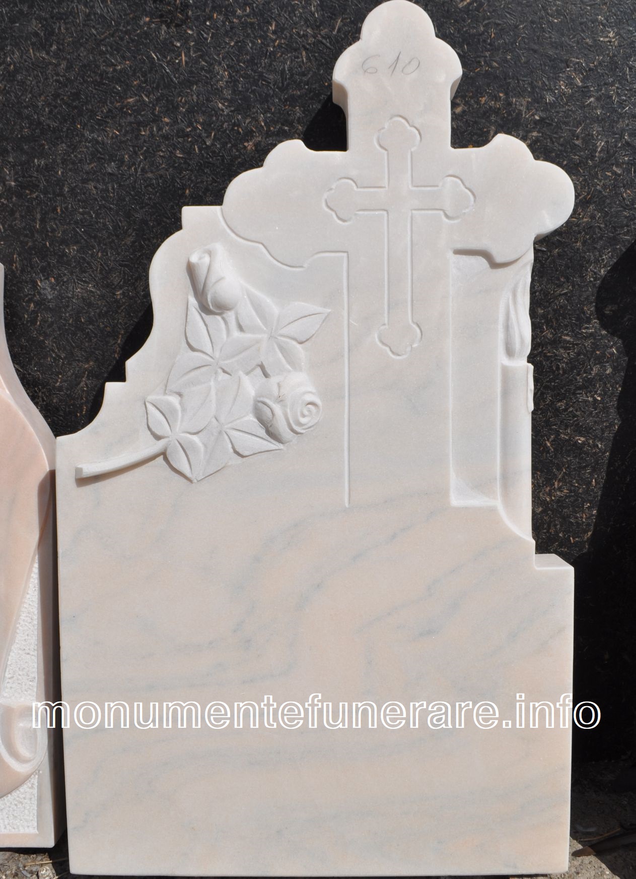 monument funerar model 610