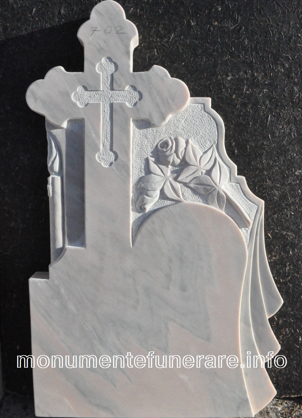 monument funerar model 702