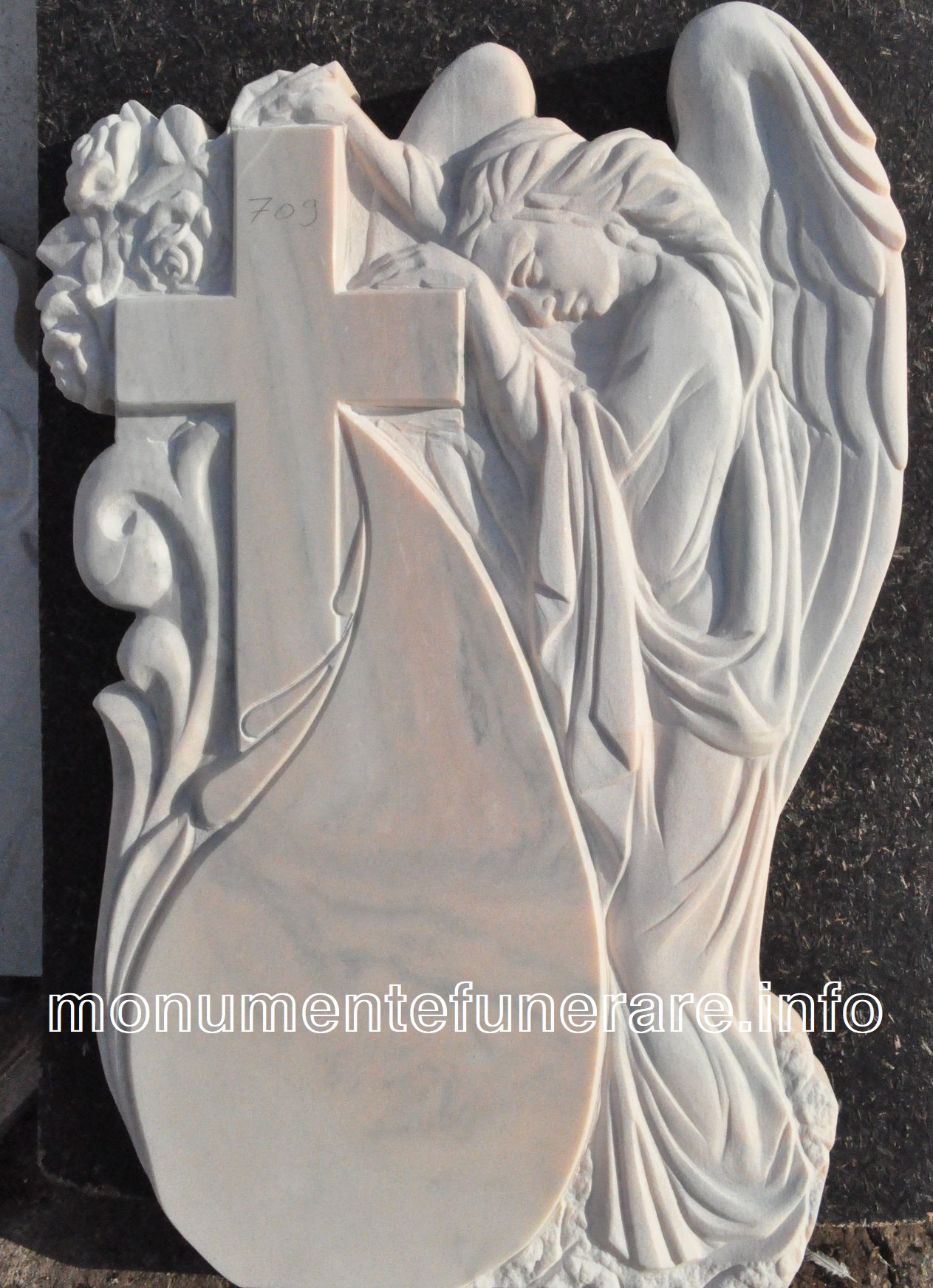monument funerar model 709